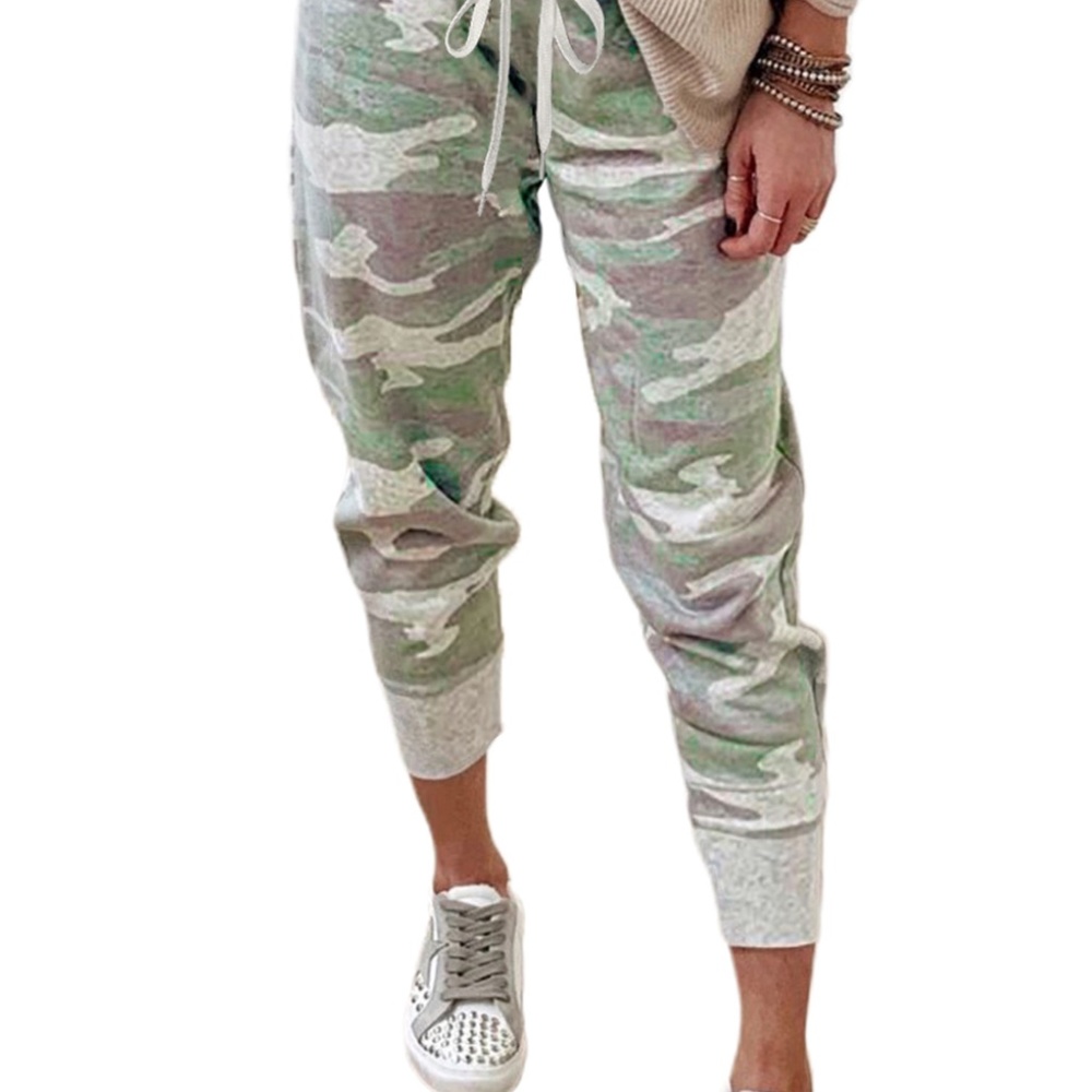 AFTER XMAS CLEARANCE!! Came print Knit Sports Pants